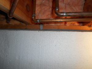 Tidy ties used instead of foundation bolts have no earthquake resistance value
